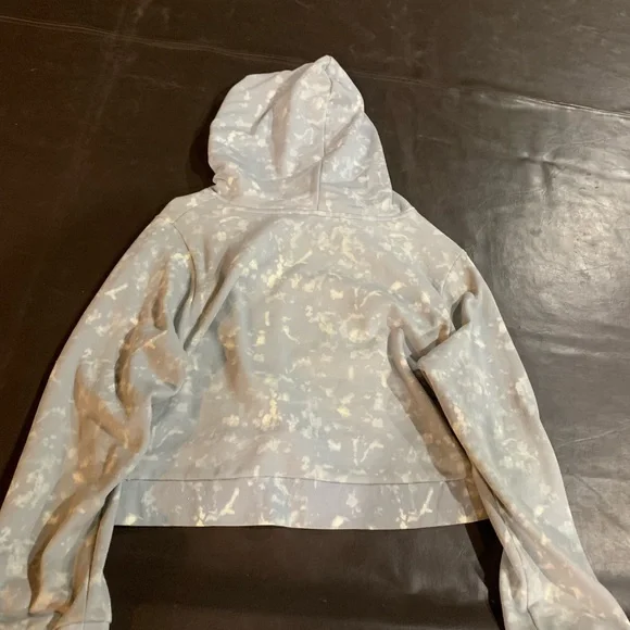 Sweater - Picture 3 of 3